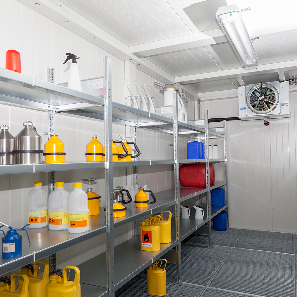 Built-in shelving for fire protection warehouses