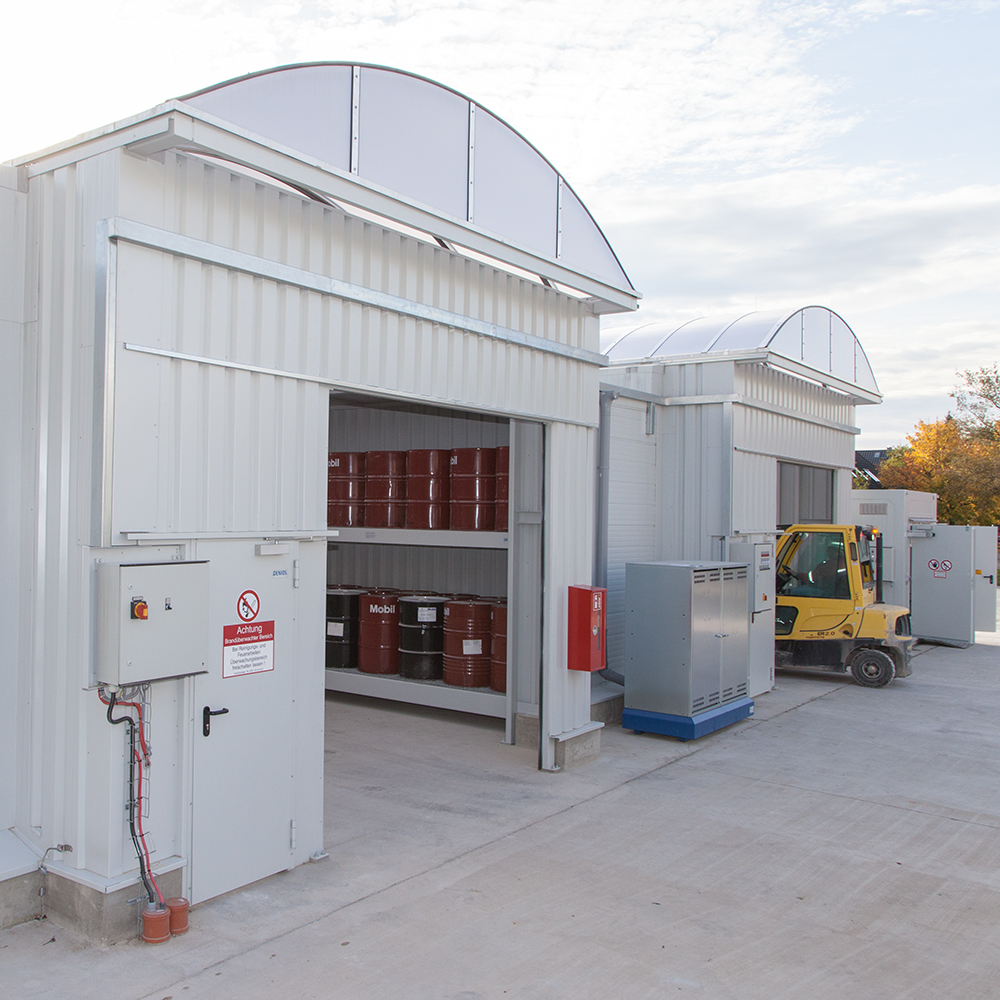 Individual solution of a hazardous goods warehouse